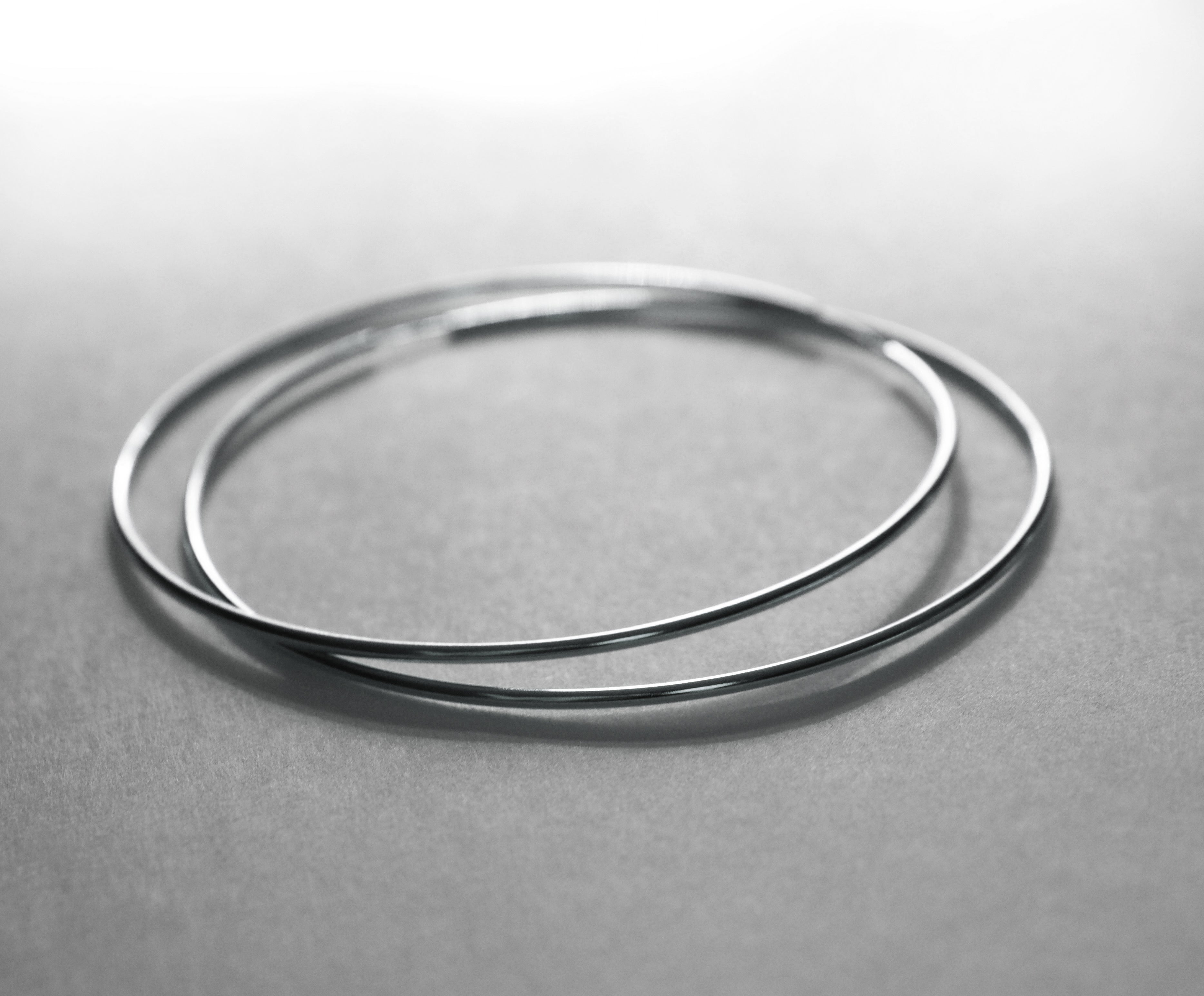 ESSENTIAL style - Fabulous 70mm 10K White Gold Hoops