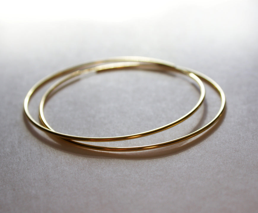 ESSENTIAL style - Fabulous 70mm 10K Yellow Gold Hoops