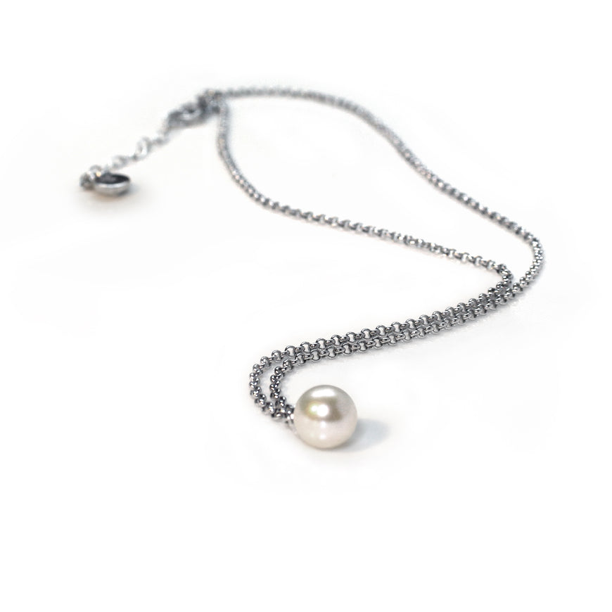 FANTASY - White Freshwater Pearl Sterling Silver Necklace